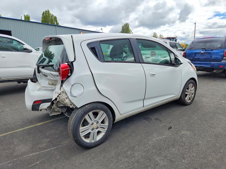 Photo 3 from auction – 2014 CHEVROLET SPARK with VIN KL8CD6S99EC434724
