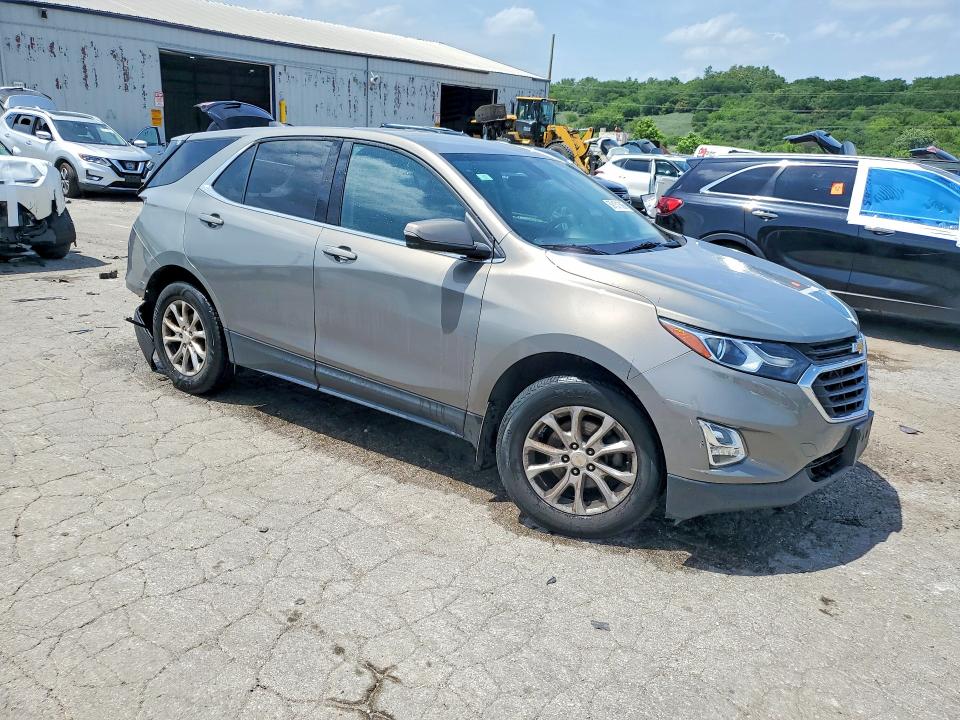 Photo 4 from auction – 2018 CHEVROLET EQUINOX with VIN 3GNAXSEV0JS648178