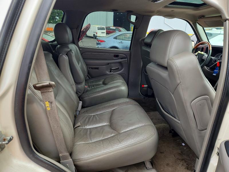 Photo 10 from auction – 2004 CADILLAC ESCALADE with VIN 1GYEK63N44R266451