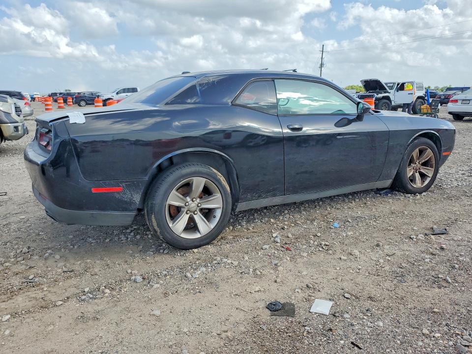 Photo 3 from auction – 2016 DODGE CHALLENGER with VIN 2C3CDZAG1GH209727