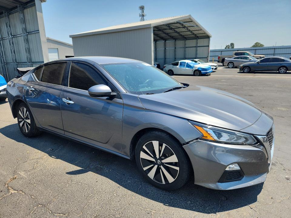 Photo 4 from auction – 2022 NISSAN ALTIMA with VIN 1N4BL4DV3NN318496