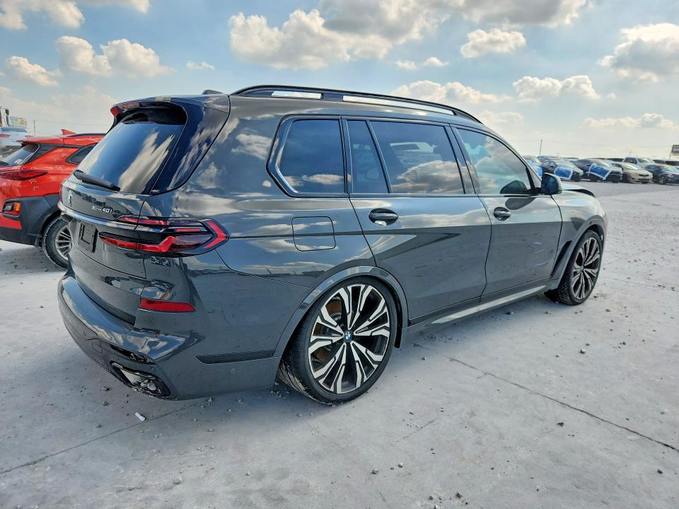 Photo 3 from auction – 2025 BMW X7 with VIN 5UX23EM05S9W41486