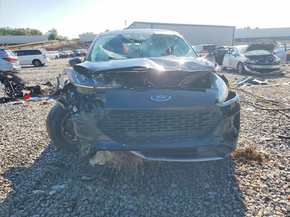 Photo 5 from auction – 2022 FORD ESCAPE with VIN 1FMCU0F65NUB57144