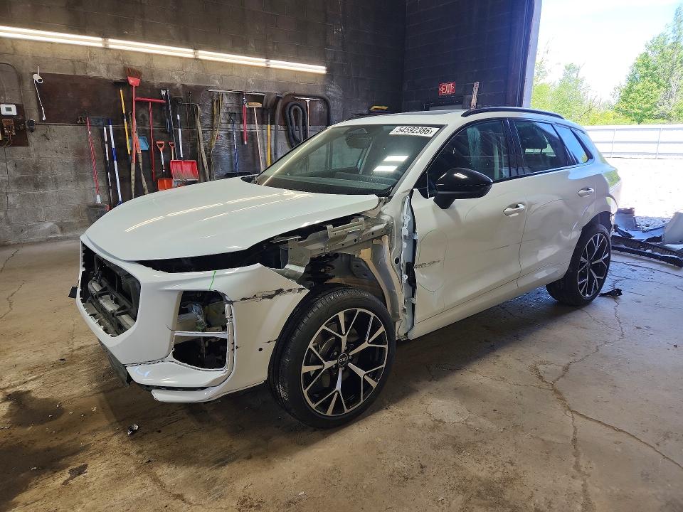 AUDI Q3 2026 with VIN WA1ABCFJ5T1027008 - Photo from auction