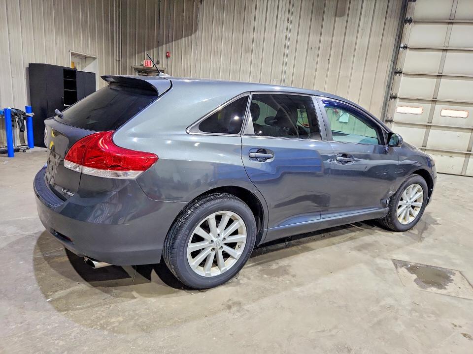 Photo 3 from auction – 2012 TOYOTA VENZA with VIN 4T3BA3BB2CU033782