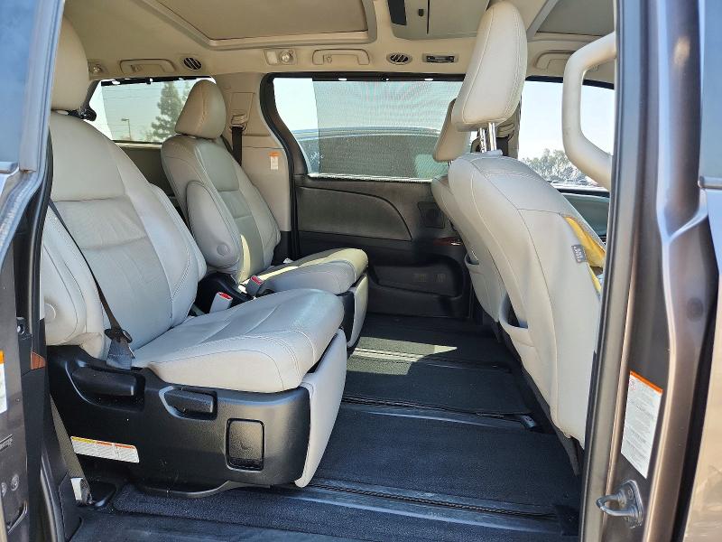 Photo 11 from auction – 2015 TOYOTA SIENNA with VIN 5TDDK3DC4FS123596