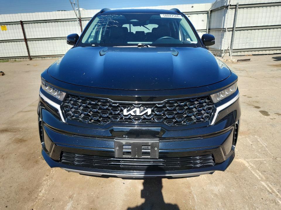 Photo 5 from auction – 2022 KIA SORENTO with VIN 5XYRL4LCXNG157502