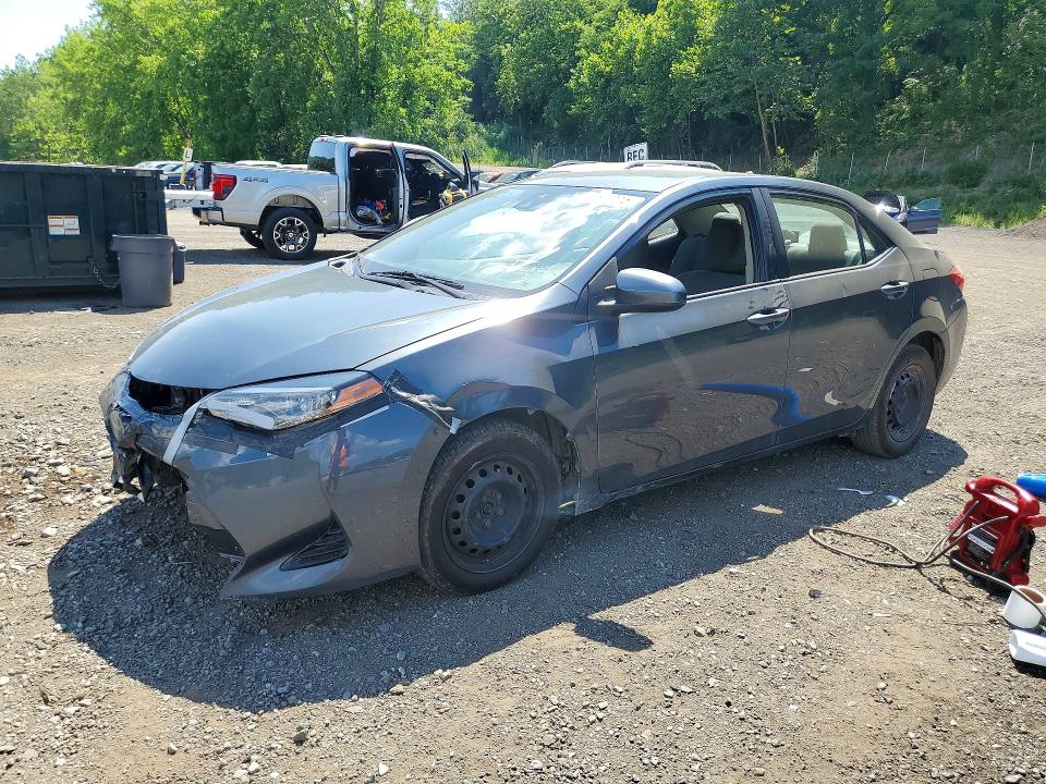 TOYOTA COROLLA 2018 with VIN 2T1BURHE0JC963814 - Photo from auction