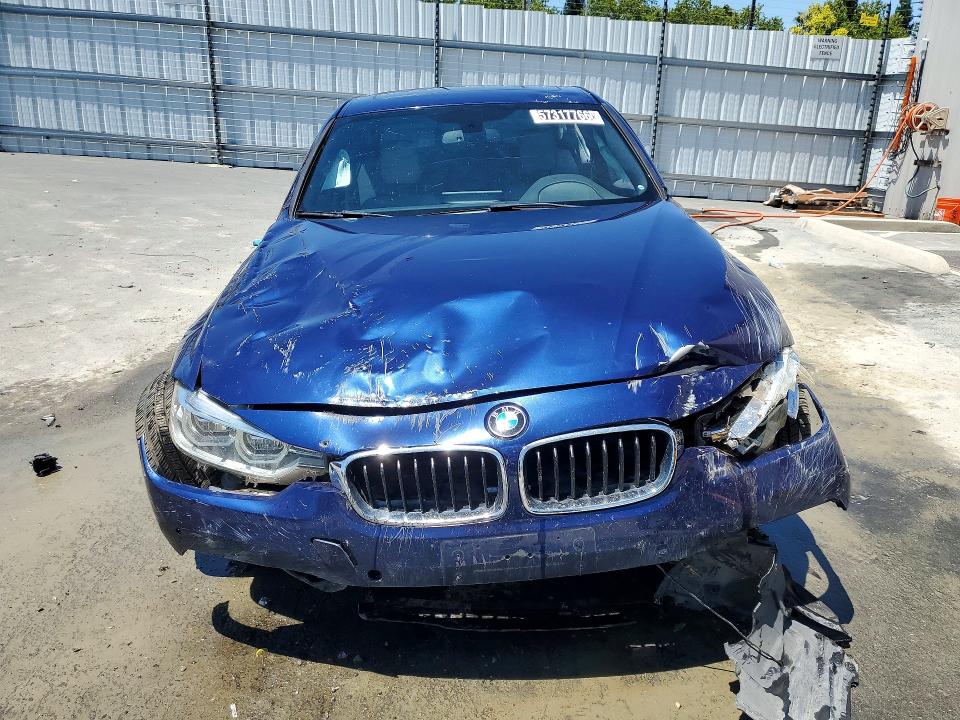 Photo 5 from auction – 2017 BMW 330 with VIN WBA8B9G56HNU51531