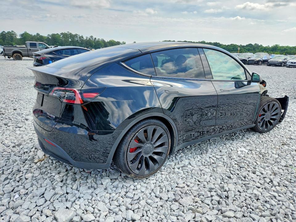Photo 3 from auction – 2023 TESLA MODEL Y with VIN 7SAYGDEF8PF753471