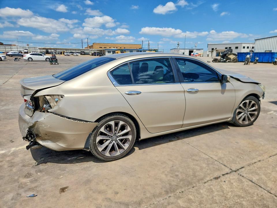 Photo 3 from auction – 2014 HONDA ACCORD with VIN 1HGCR2F50EA064009