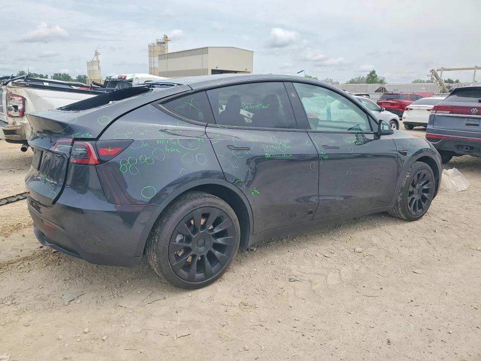 Photo 3 from auction – 2024 TESLA MODEL Y with VIN 7SAYGDEE0RF024973
