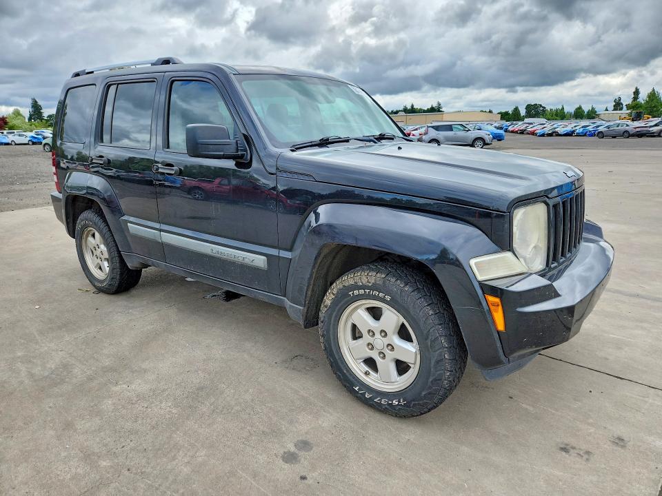 Photo 4 from auction – 2008 JEEP LIBERTY with VIN 1J8GN28K08W169163