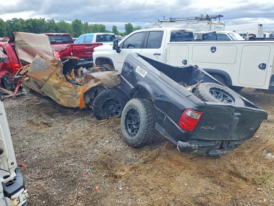 Photo 2 from auction – 2003 FORD RANGER with VIN 1FTZR15E53PB28575