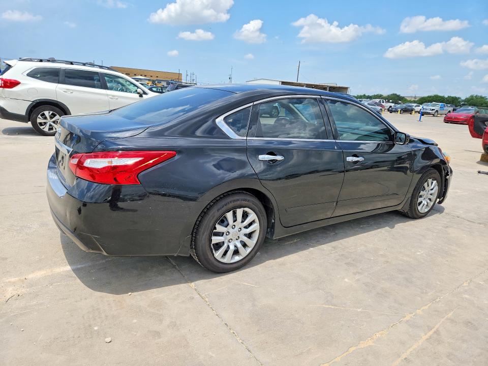 Photo 3 from auction – 2017 NISSAN ALTIMA with VIN 1N4AL3AP2HC275670
