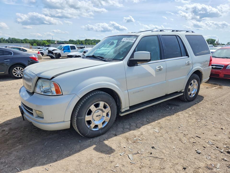 Photo 1 from auction – 2005 LINCOLN NAVIGATOR with VIN 5LMFU28535LJ08637