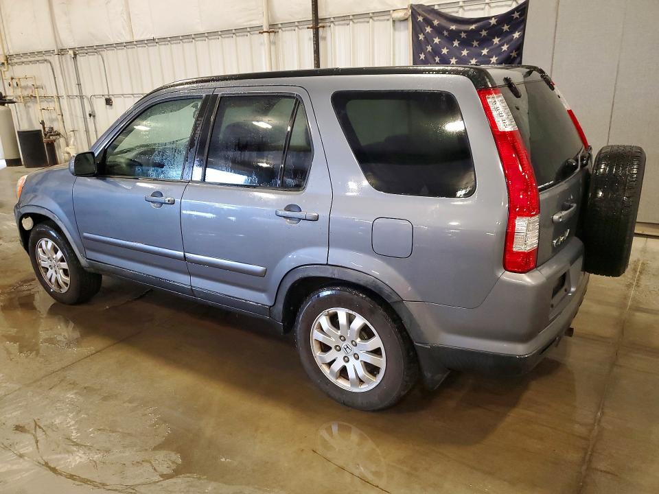 Photo 2 from auction – 2005 HONDA CR-V with VIN JHLRD78925C043366