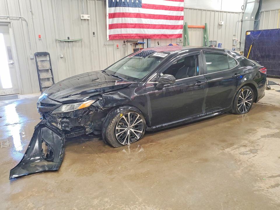 Снимка 1 от търг – 2019 TOYOTA CAMRY с VIN 4T1B11HK6KU250223