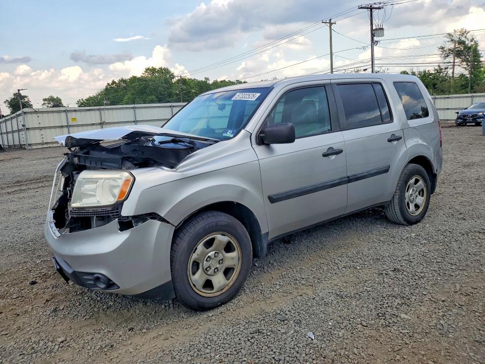 HONDA PILOT 2015 with VIN 5FNYF4H26FB041130 - Photo from auction