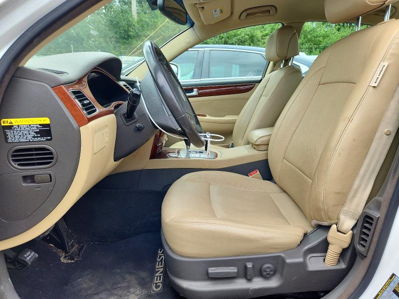 Photo 7 from auction – 2013 HYUNDAI GENESIS with VIN KMHGC4DD4DU240401