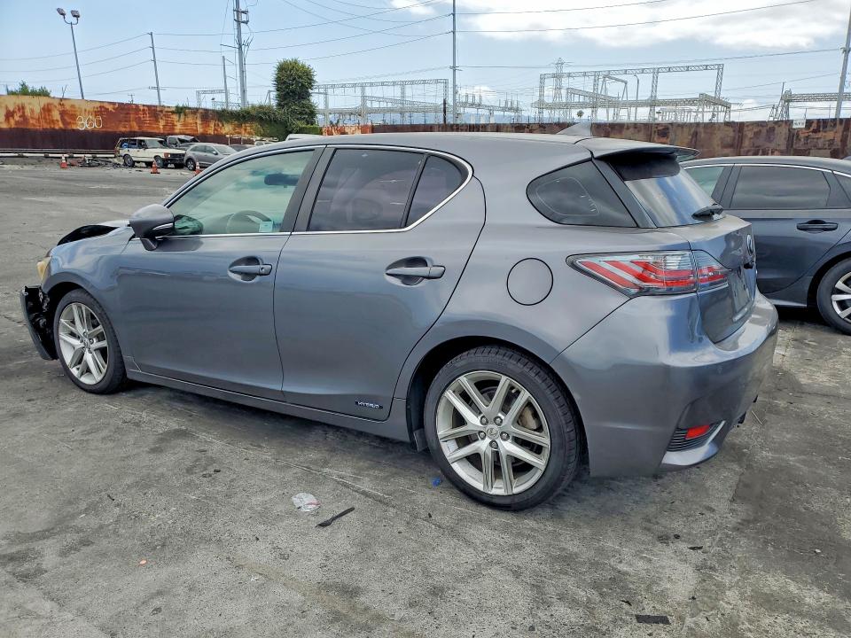 Photo 2 from auction – 2015 LEXUS CT with VIN JTHKD5BH4F2226440