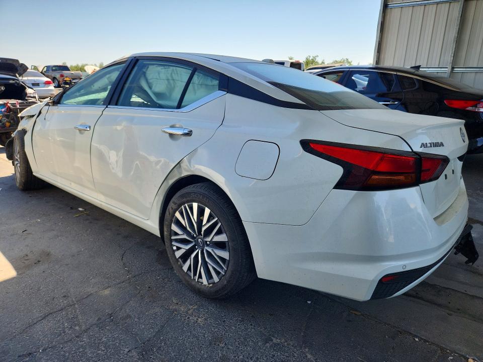 Photo 2 from auction – 2025 NISSAN ALTIMA with VIN 1N4BL4DW7SN358035