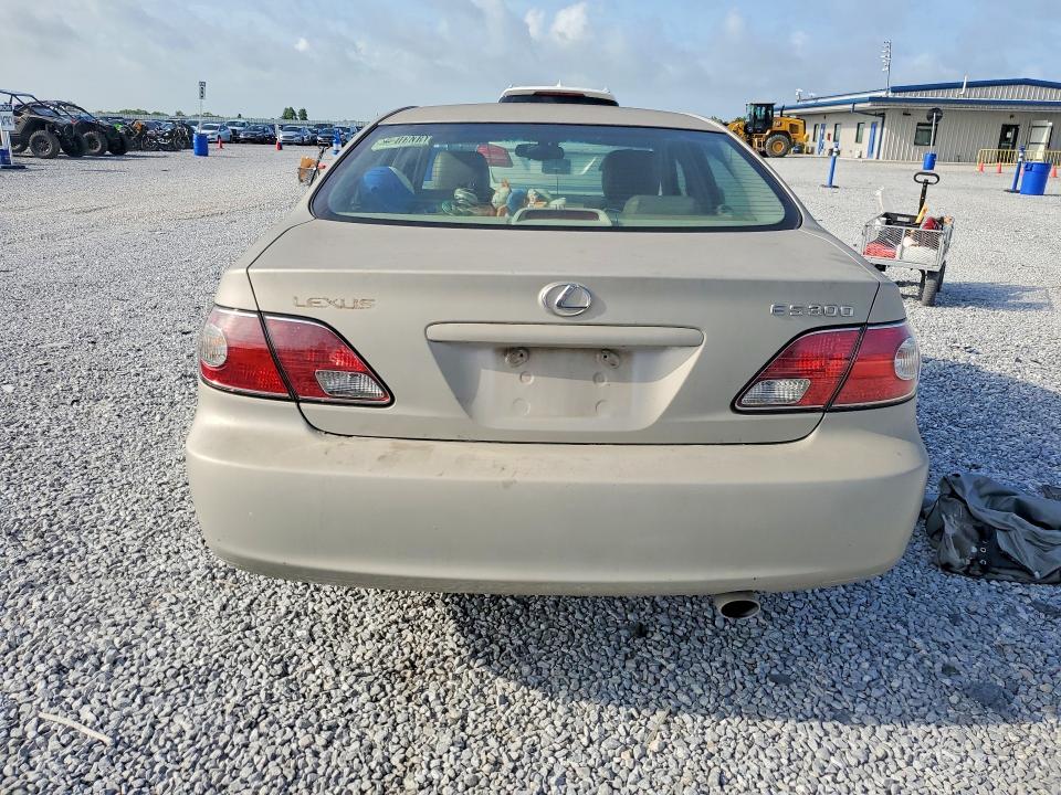 Photo 6 from auction – 2003 LEXUS ES with VIN JTHBF30G130126926