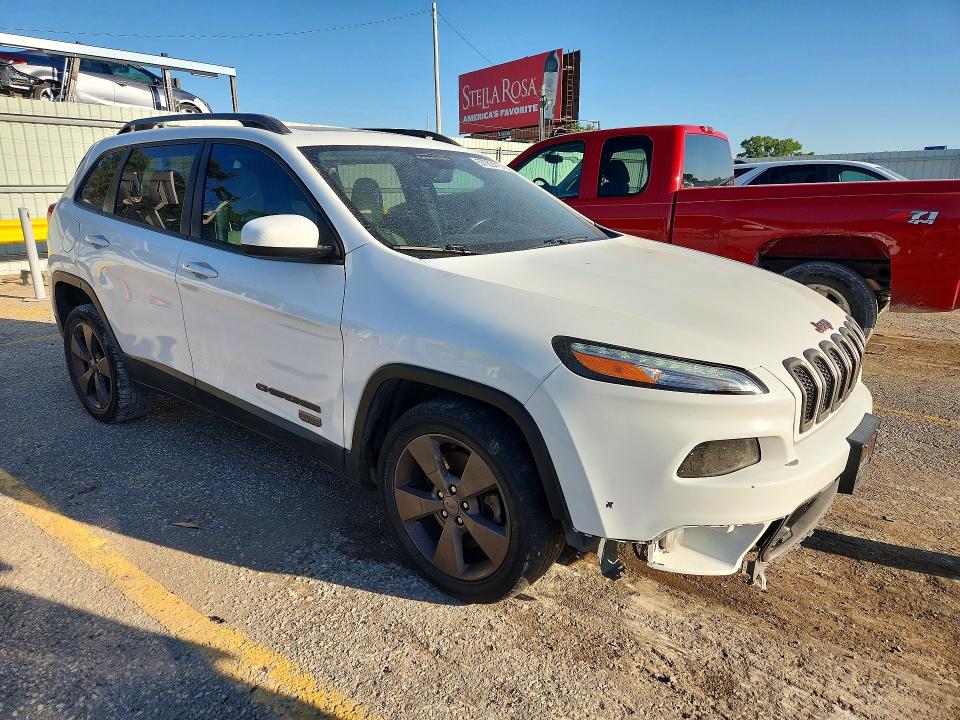 Photo 4 from auction – 2016 JEEP CHEROKEE with VIN 1C4PJLCB6GW324037