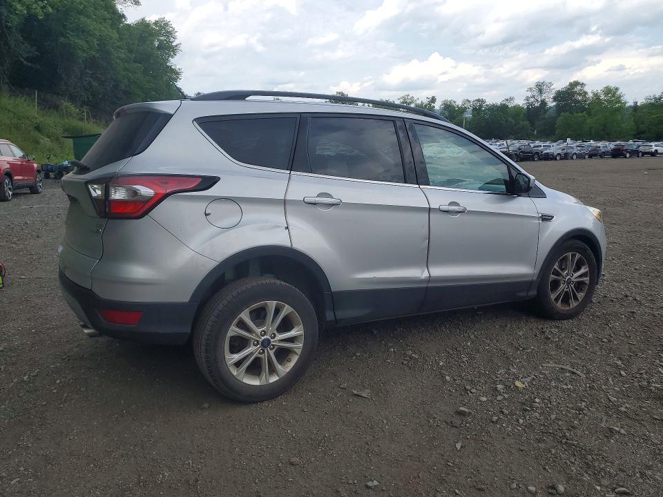 Photo 3 from auction – 2018 FORD ESCAPE with VIN 1FMCU9GD6JUD53542