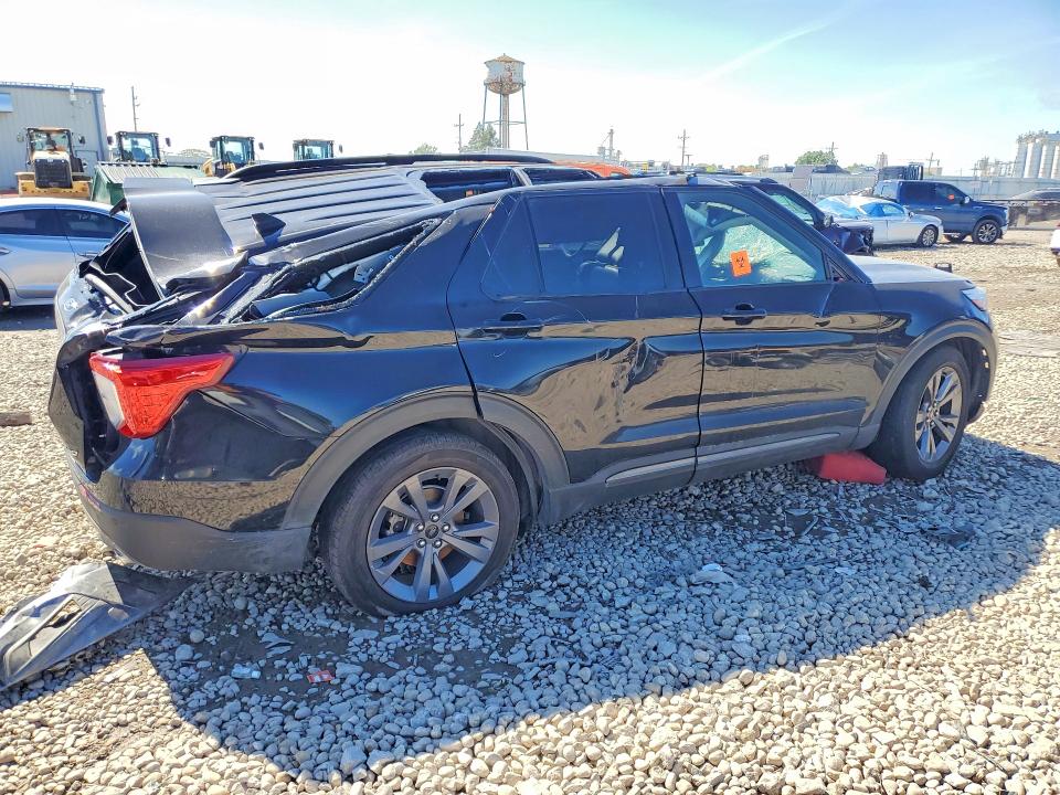 Photo 3 from auction – 2022 FORD EXPLORER with VIN 1FMSK8DHXNGA71234