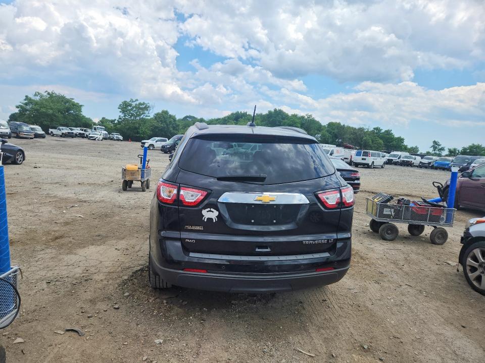 Photo 6 from auction – 2016 CHEVROLET TRAVERSE with VIN 1GNKVGKD5GJ326293