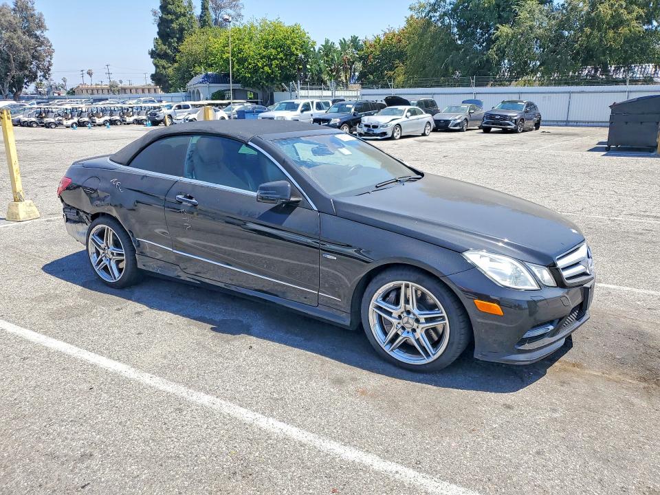 Photo 4 from auction – 2012 MERCEDES-BENZ E with VIN WDDKK7DF7CF158109