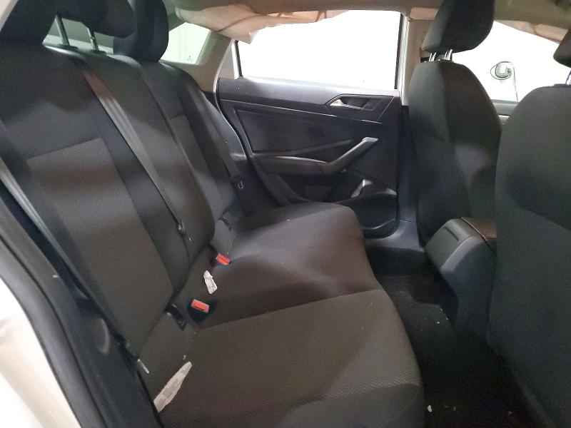 Photo 10 from auction – 2019 VOLKSWAGEN JETTA with VIN 3VWCB7BU0KM232692