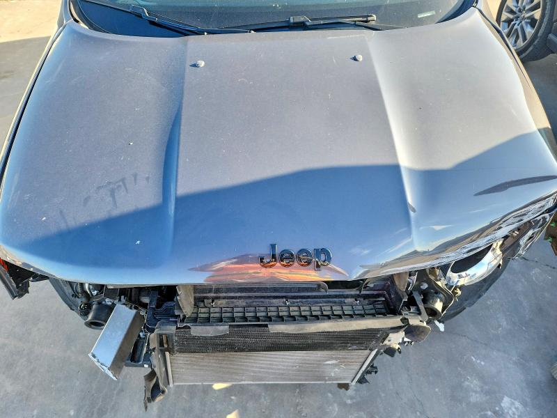 Photo 11 from auction – 2022 JEEP RENEGADE with VIN ZACNJDE18NPN96064