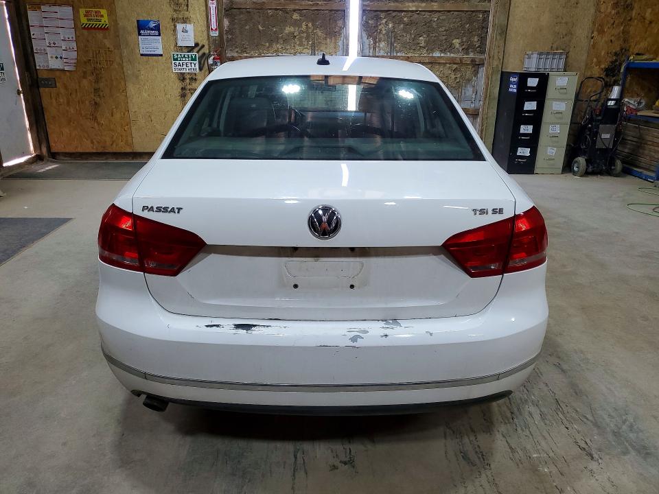 Photo 6 from auction – 2015 VOLKSWAGEN PASSAT with VIN 1VWBS7A35FC042124