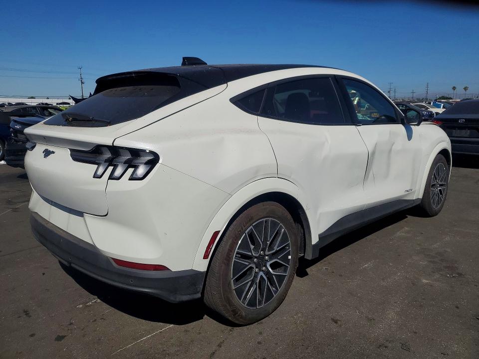 Photo 3 from auction – 2025 FORD MUSTANG MACH-E with VIN 3FMTK3R70SMA20530