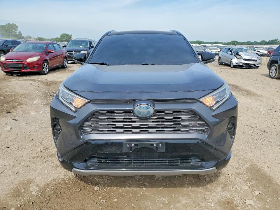Photo 5 from auction – 2020 TOYOTA RAV4 with VIN JTMEWRFV8LD539233