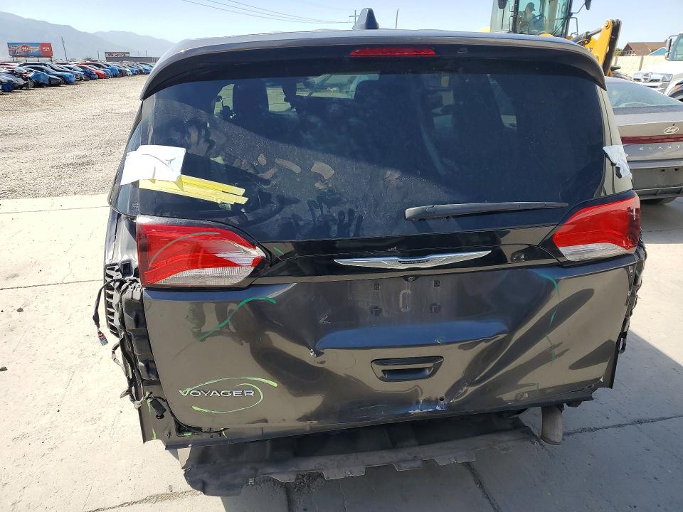 Photo 6 from auction – 2022 CHRYSLER VOYAGER with VIN 2C4RC1CG7NR229544