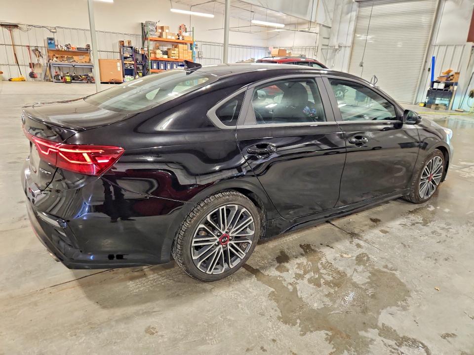 Photo 3 from auction – 2021 KIA FORTE with VIN 3KPF44AC9ME376174