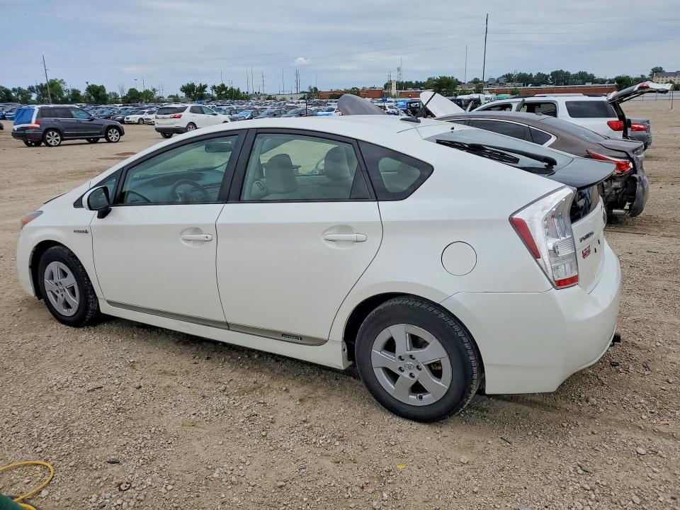 صورة رقم 2 من المزاد - 2011 TOYOTA PRIUS مع VIN JTDKN3DU4B5311638
