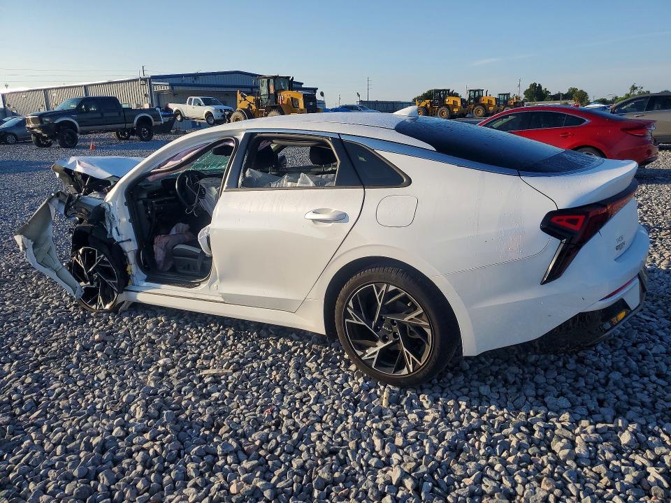 Photo 2 from auction – 2025 KIA K5 with VIN KNAG64J70S5353633