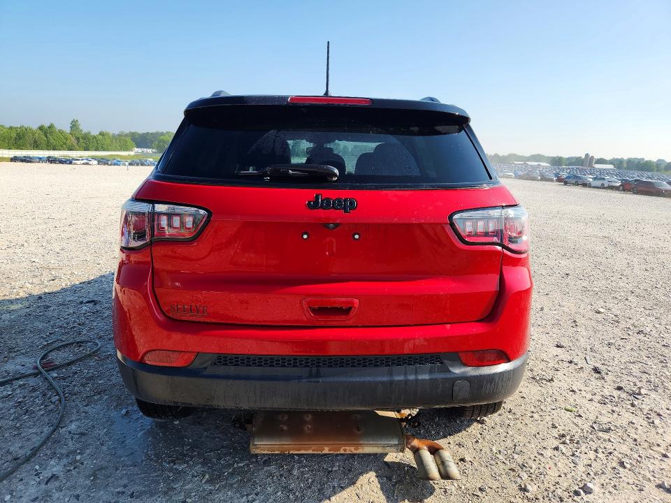 Photo 6 from auction – 2018 JEEP COMPASS with VIN 3C4NJCBB6JT300357