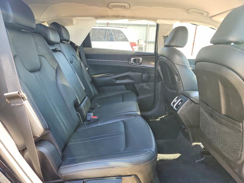 Photo 11 from auction – 2022 KIA SORENTO with VIN 5XYRL4LCXNG157502