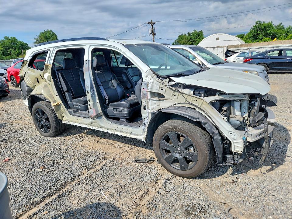 Фото 4 с аукциона – 2022 HONDA PILOT с VIN 5FNYF6H89NB095102