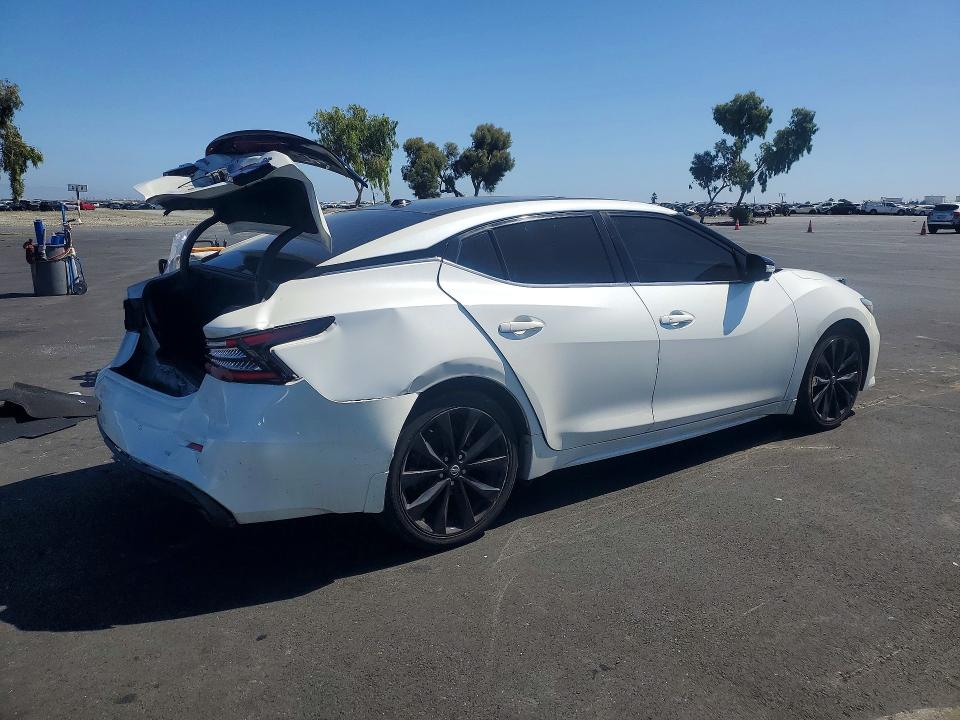 Photo 3 from auction – 2019 NISSAN MAXIMA with VIN 1N4AA6AV4KC382202