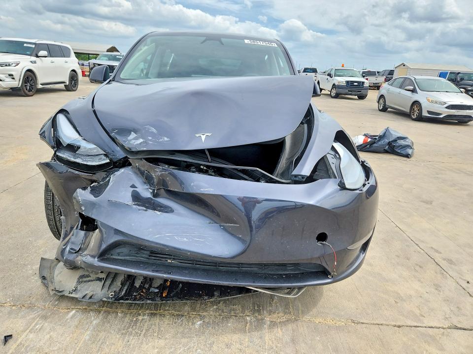 Photo 5 from auction – 2024 TESLA MODEL Y with VIN 7SAYGDEE4RA328594