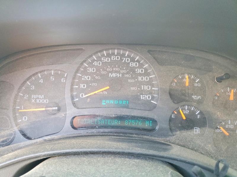 Photo 9 from auction – 2004 CHEVROLET SILVERADO with VIN 1GCEK19T54Z246272
