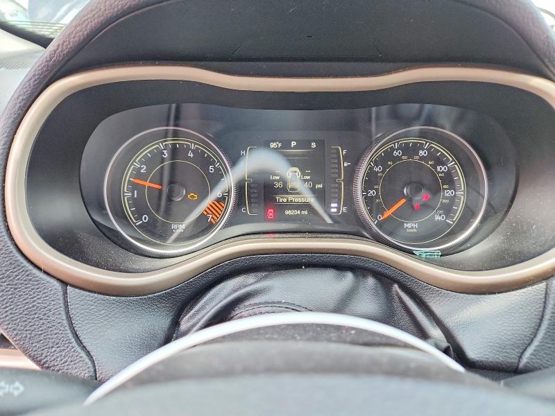 Photo 9 from auction – 2015 JEEP CHEROKEE with VIN 1C4PJLCB7FW721433