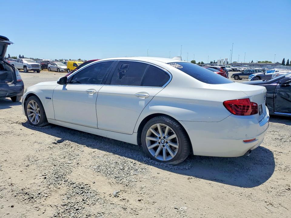 Photo 2 from auction – 2014 BMW 535 with VIN WBA5B1C55ED475010