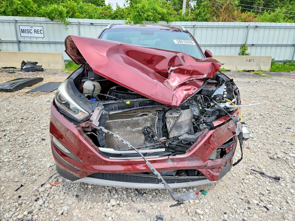 Photo 5 from auction – 2017 HYUNDAI TUCSON with VIN KM8J33A20HU361757